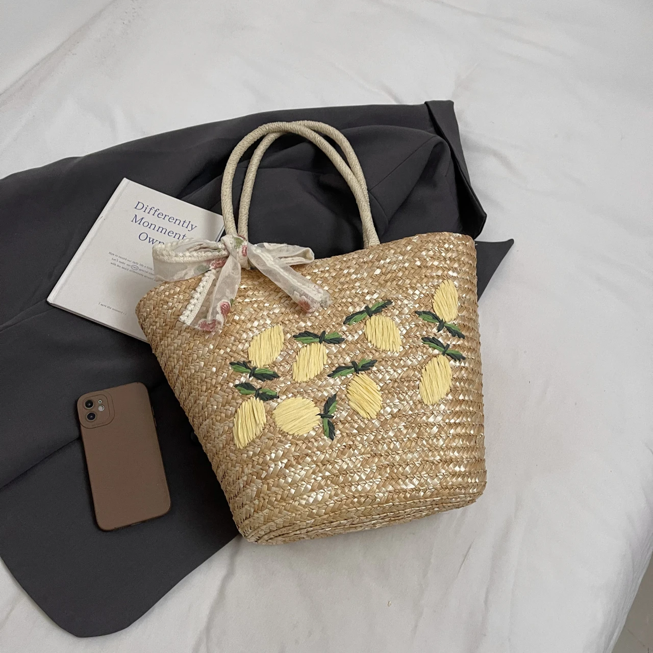 Large Capacity Beach Shoulder  - Woven Straw Bag 리뷰 및 가격