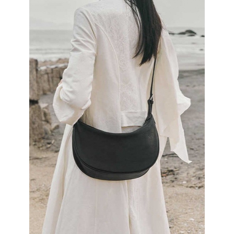 Women's Crescent Shape Handbag - Half Moon Crescent 리뷰 및 가격