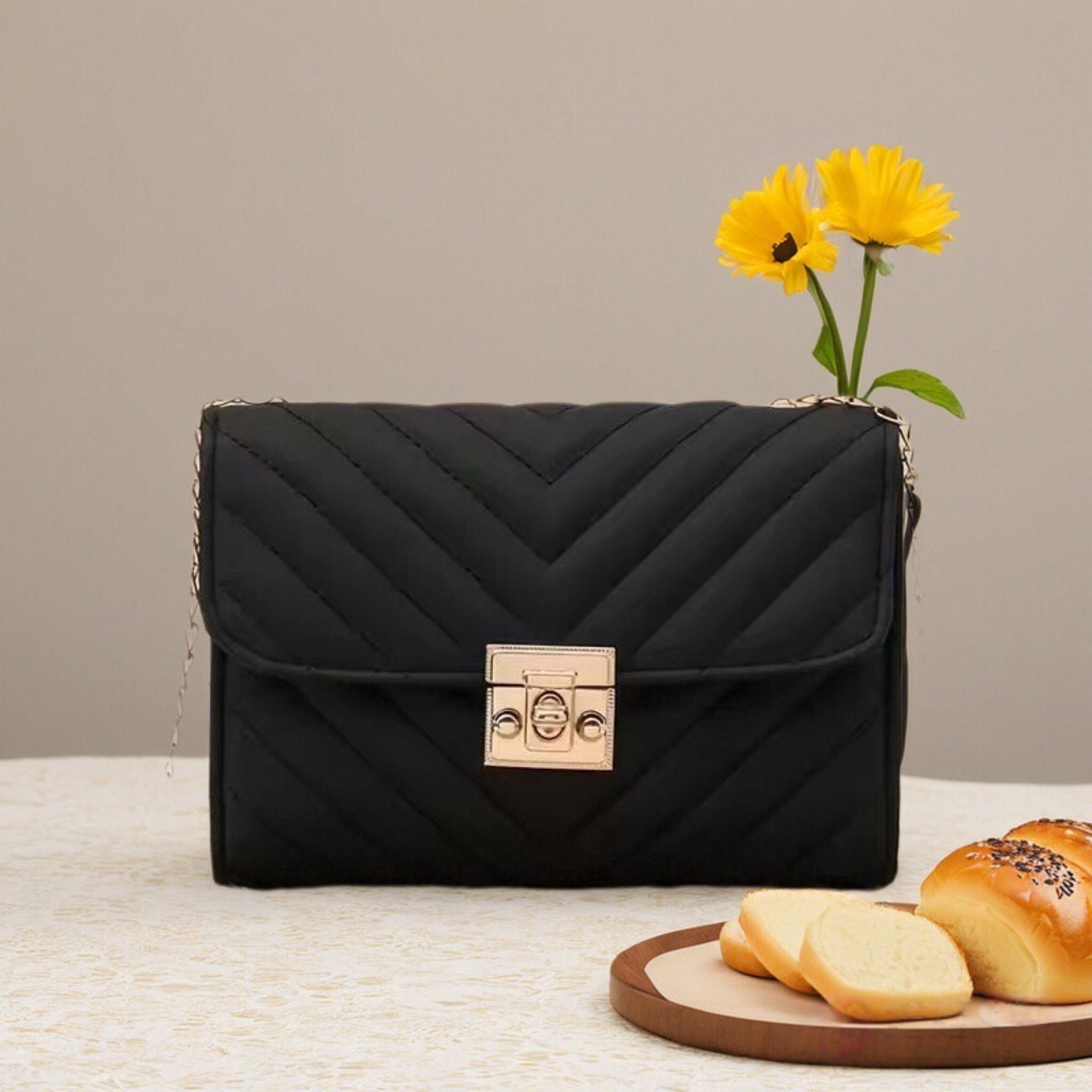Luxury V-Chevron Quilted Chain - Women Bags Louis Vuitton 리뷰 및 가격