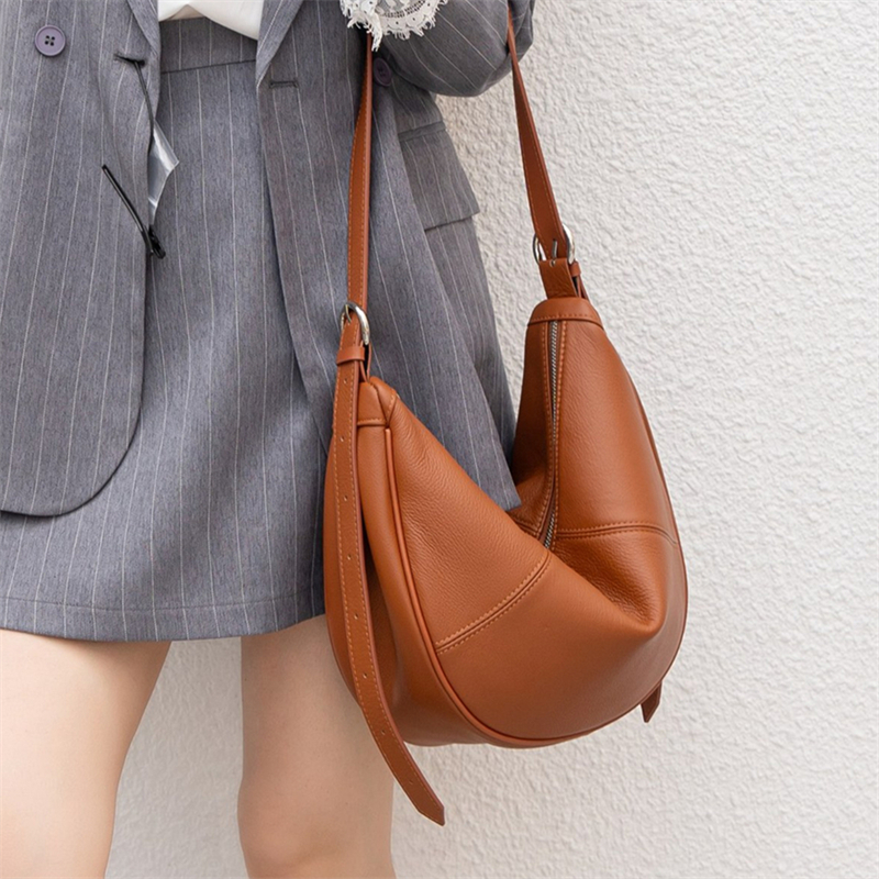BURMINSA Luxury Genuine Leathe - Half Moon Crescent 리뷰 및 가격
